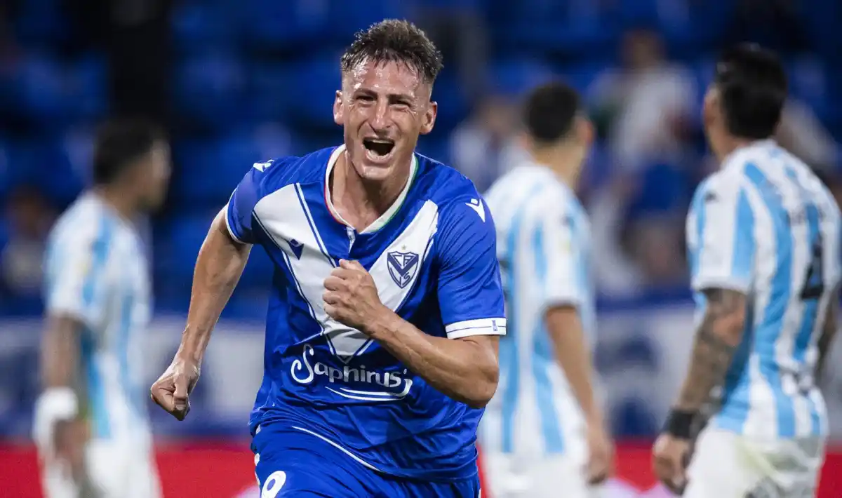 Braian Romero anotó un doblete frente a Atlético Tucumán.