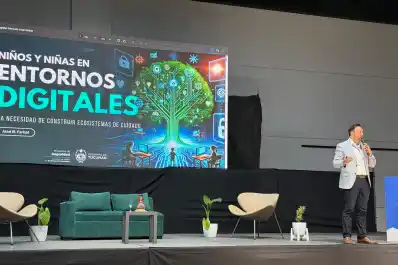 Proponen un “ecosistema de cuidado digital” para prevenir el suicidio en la era de las pantallas