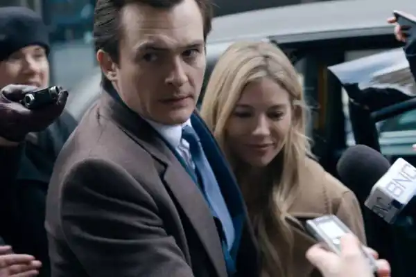 Lo que todos hablan en Netflix: la miniserie basada en hechos reales y con escenas subidas de tono