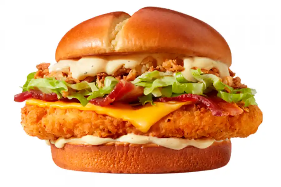 Un clásico renovado: McDonald’s trae a Tucumán la nueva McCrispy Chicken Legend