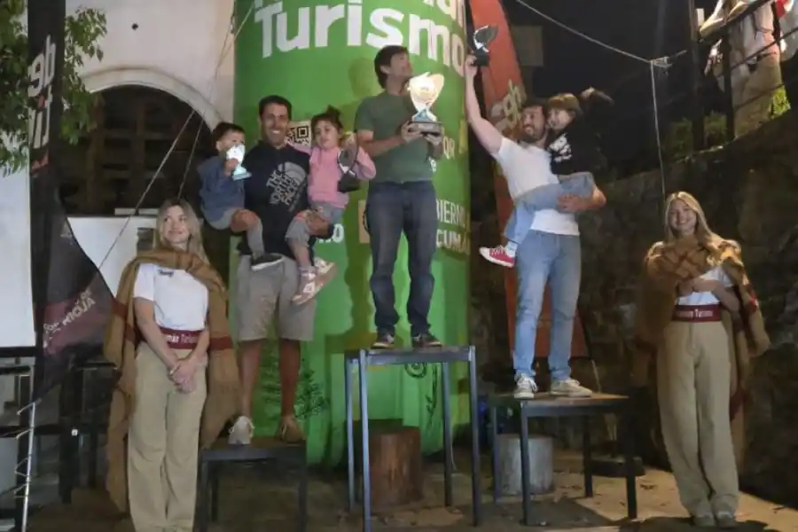 LA MAS COMPETITIVA. El podio de la categoría principal.