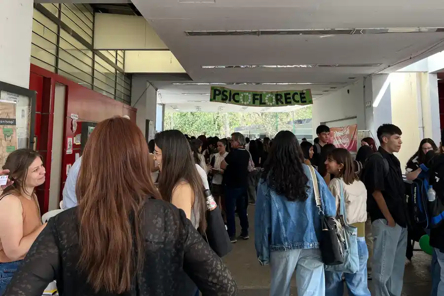 UNT. La Facultad de Psicología celebró su primera Expo con stands de cátedras, actividades culturales y espacios de acompañamiento para los estudiantes.