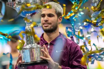 Carlos Alcaraz renuncia al Masters de Shanghái por problemas físicos tras ganar en Tokio