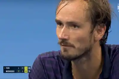 ¿Quién eres tú para decir si me esfuerzo? el explosivo cruce de Medvedev con el árbitro en Pekín