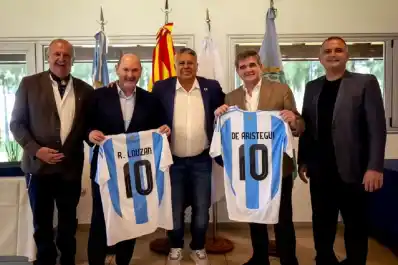 ¿Se juega? Argentina y España negocian la próxima Finalissima y estrechan lazos rumbo al Mundial 2030