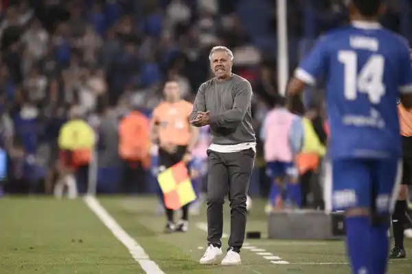 Pusineri sobre la derrota ante Vélez: “Nos cuesta mucho jugar de visitante”