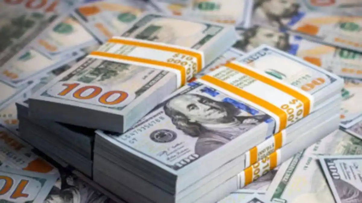 Tensión cambiaria: el dólar oficial saltó $50 y terminó a $1.450 para la venta en el Banco Nación