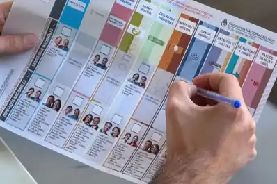 Las mujeres lideran el 24% de las listas para senador y el 29% de las de diputado