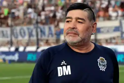Indignación en La Plata: vandalizaron un mural de Diego Maradona en la cancha de Gimnasia