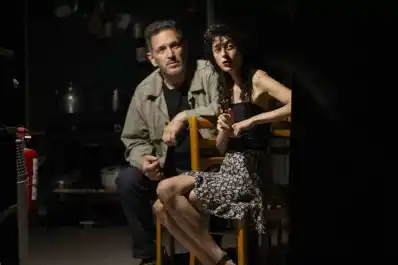 Tucumanos, en escena: la obra del Negro Prina, con la actuación de Camila Plaate, llega a Buenos Aires