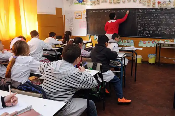 CTERA convoca a un paro nacional docente el martes 14 en reclamo de mejoras salariales