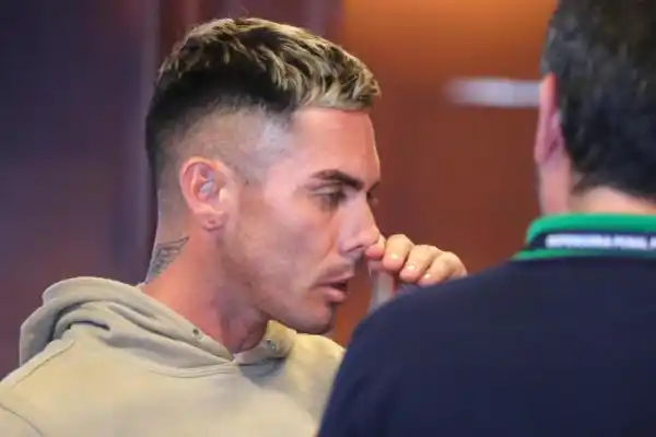 Tensión en el edificio de Jean Paul Pineda: vecinos denuncian peleas, ruidos y agresiones