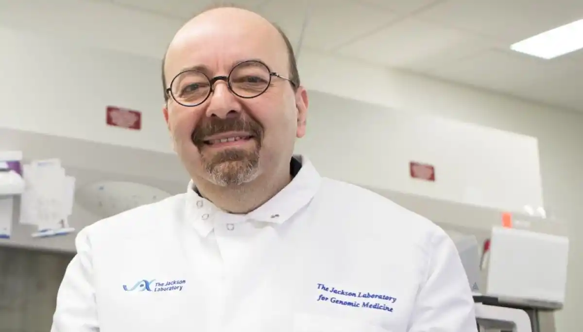 CONOCIMIENTO. Unutmaz se centra en estudiar un desarrollo que permita evolucionar gracias a la IA.