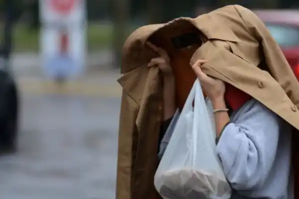 Rige una alerta amarilla por vientos fuertes en dos provincias
