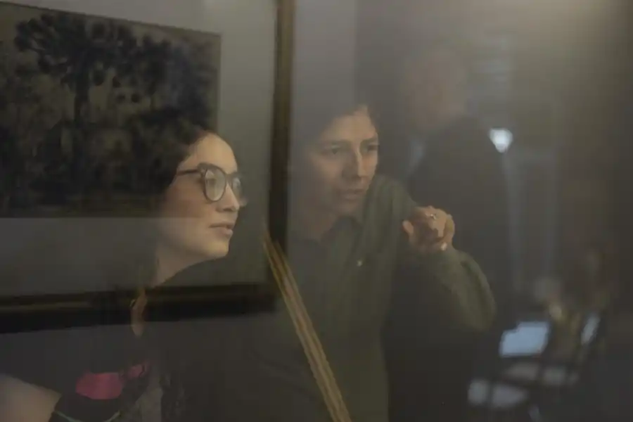 EN EL SUM. Inti Soria y Silena Mamondes, durante una de las acciones.