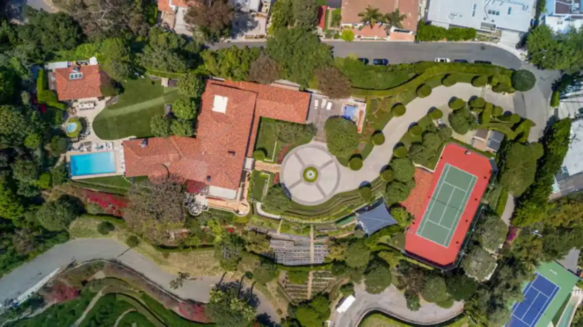 Así es la emblemática mansión en la que vivió Ricky Martin y que hoy está a la venta