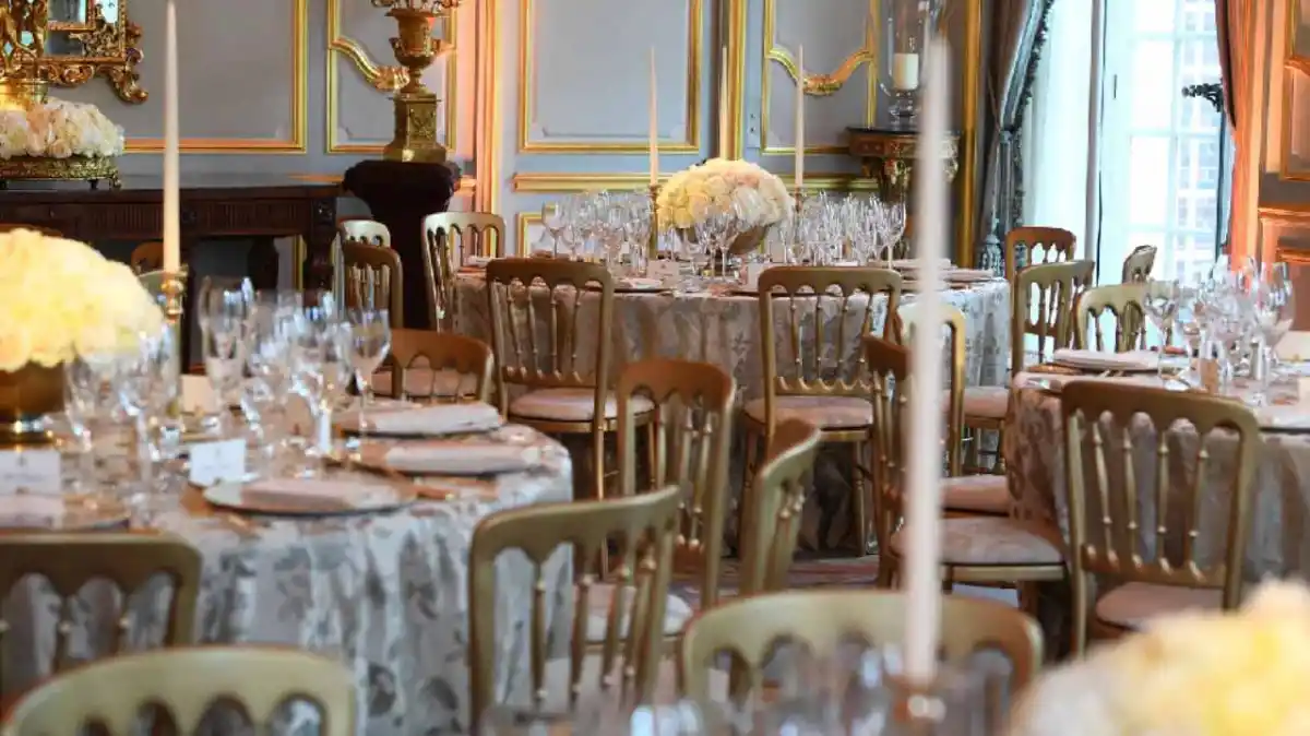 Así es la mansión del tamaño de siete canchas de fútbol en el centro de Londres: lujo, privacidad y eventos históricos