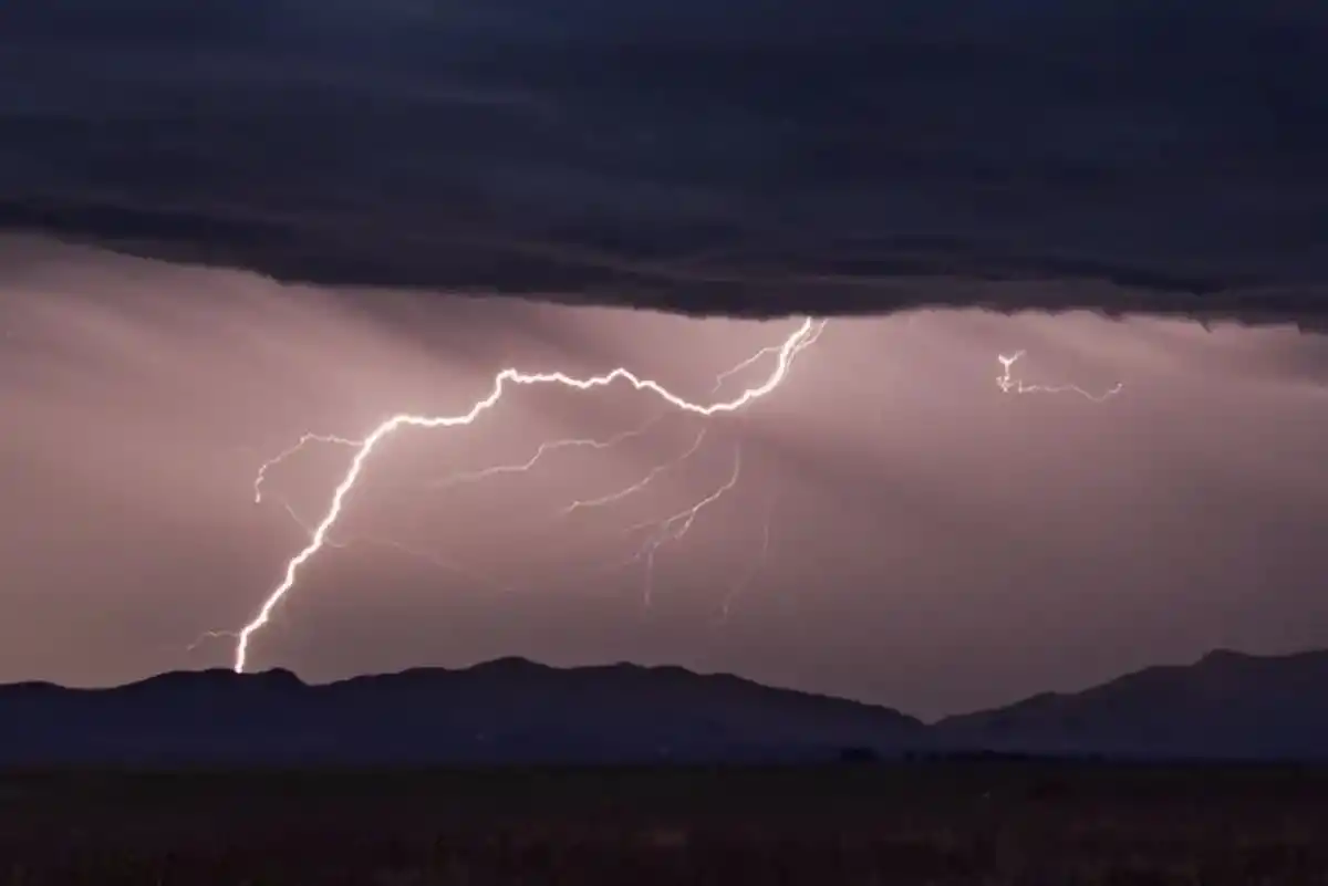 Alerta por fuertes vientos que afectarán a la mitad del país: a qué provincias alcanzará