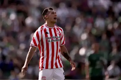 San Martín, en una montaña rusa de posiciones