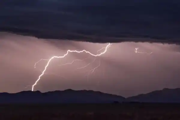 Alerta naranja: cuáles son las zonas en riesgo por tormentas abundantes y viento zonda