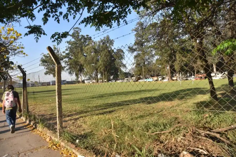 Polémica por Campo Norte: entre los terrenos de usos colectivos y los espacios cerrados para algunos