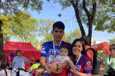 Benjamín, de cinco meses de vida, participó de su primera carrera en familia