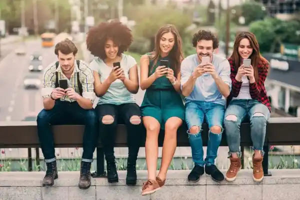 De los boomers a los millennials: cómo cambió la vida adulta