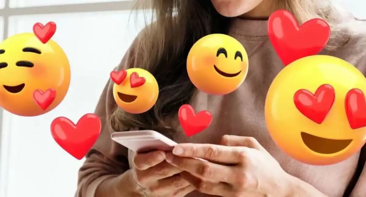 Descubrí el uso contrapuesto de uno de los emojis de WhatsApp