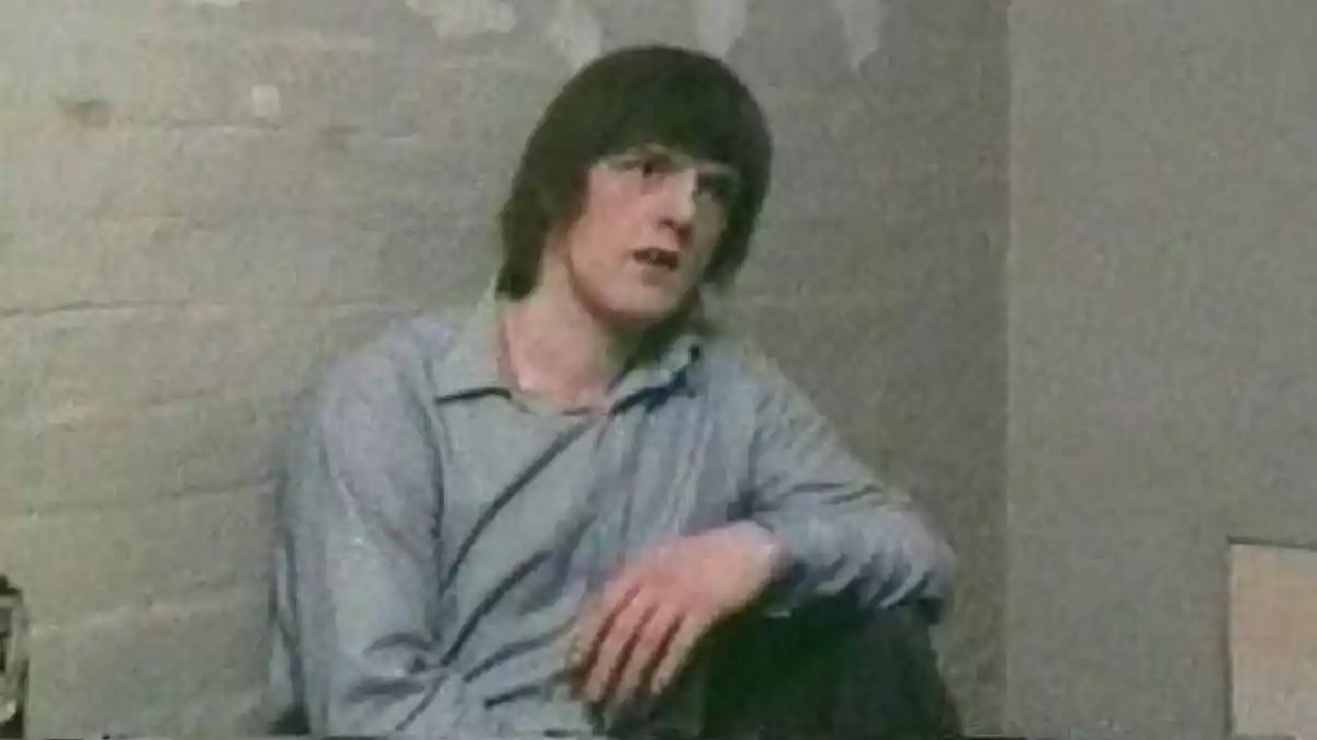 Quién es el preso más peligroso del mundo: lleva 42 años aislado en una caja de vidrio subterránea