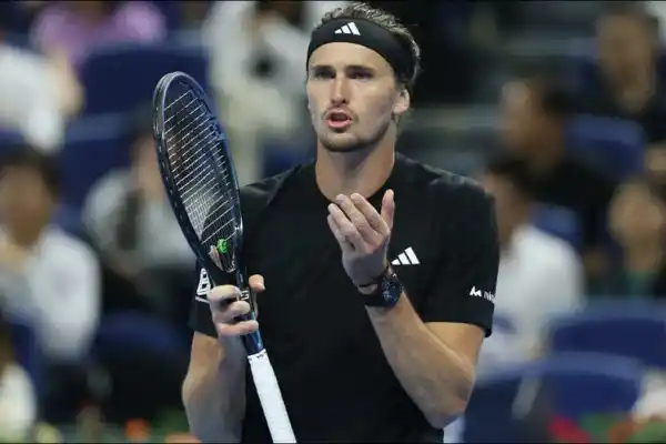 “Quieren beneficiar a Alcaraz y Sinner”: Alexander Zverev explotó contra la ATP por las superficies del circuito