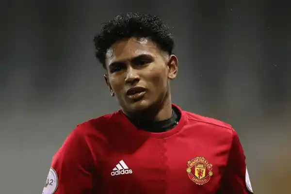 Un futbolista inglés negoció su contrato con inteligencia artificial y logró mejorar su salario