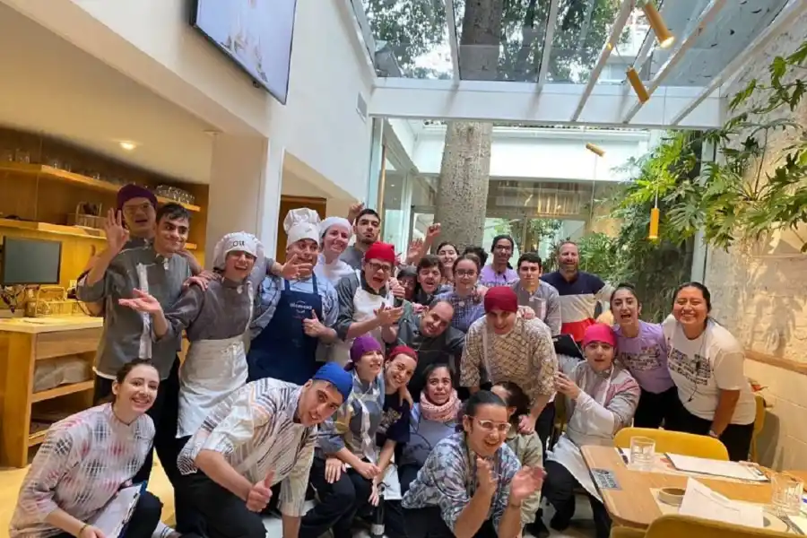 DESDE LA CAPITAL. En Alamesa la inclusión también es la especialidad de la casa. 