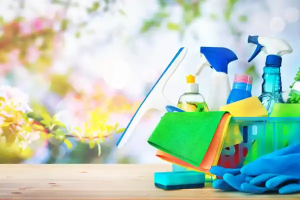 Limpieza profunda de primavera: guía práctica para renovar tu hogar y energía
