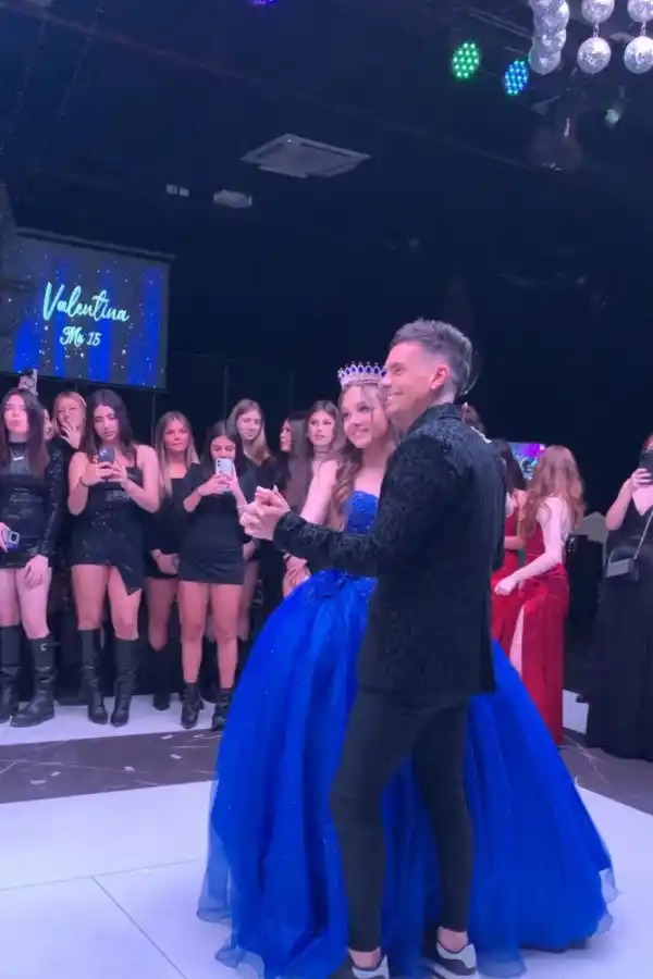 Luces, emoción y robots: así fue la espectacular fiesta de 15 de Valentina, la hija de Hernán Caire