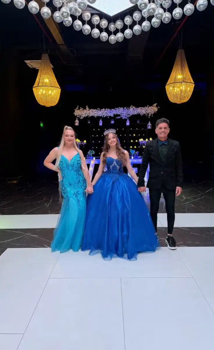Luces, emoción y robots: así fue la espectacular fiesta de 15 de Valentina, la hija de Hernán Caire