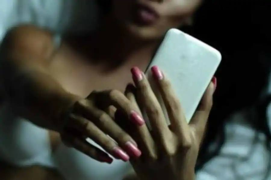 De los prostíbulos al chat: la mafia de la trata se viste de gamer y caza a menores por internet