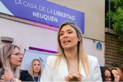 Carlos Eguía apuntó contra Nadia Márquez: “Ya renunció Espert, ahora es tu turno”