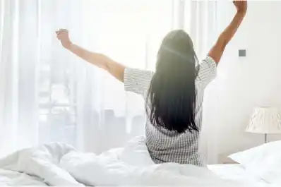 El culpable de tu cansancio diario no está en cómo dormís sino en cómo despertás