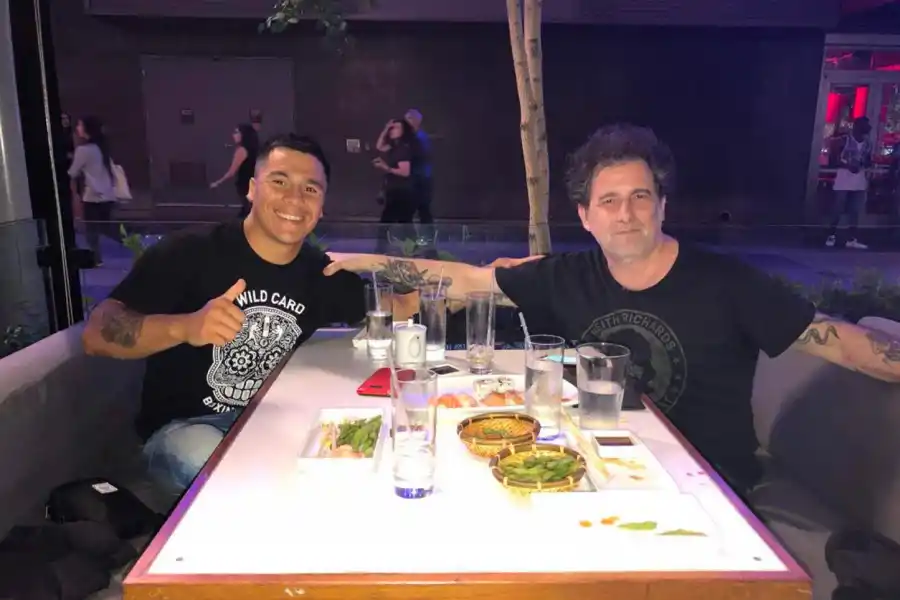 UNA LOCURA. Tras conocer casi de casualidad a Calamaro, terminó cenando junto a él.