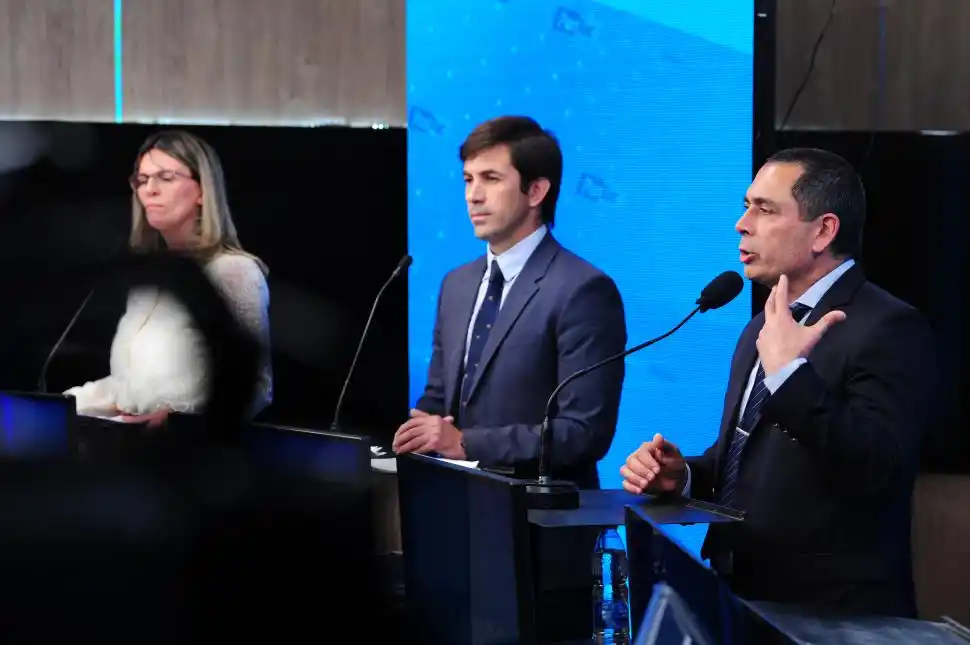Debate de candidatos de Alberdi: las chicanas encendieron la redacción de LA GACETA