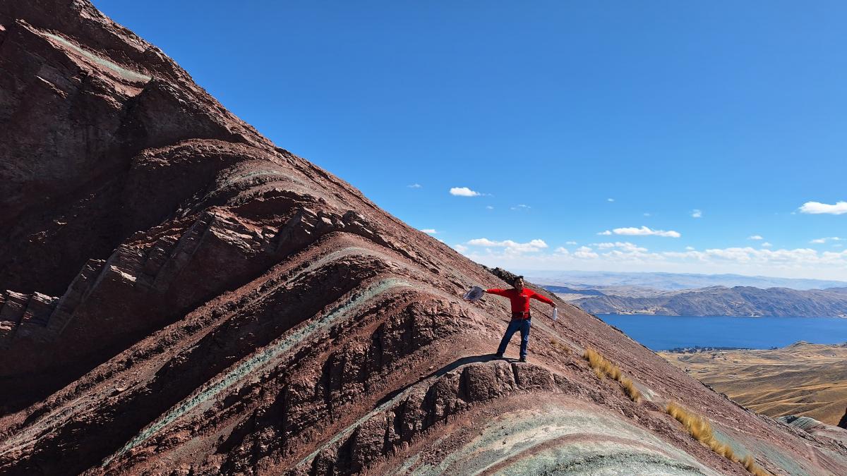 Descubre la nueva montaña arcoíris de Perú, el tapiz sagrado de los Andes