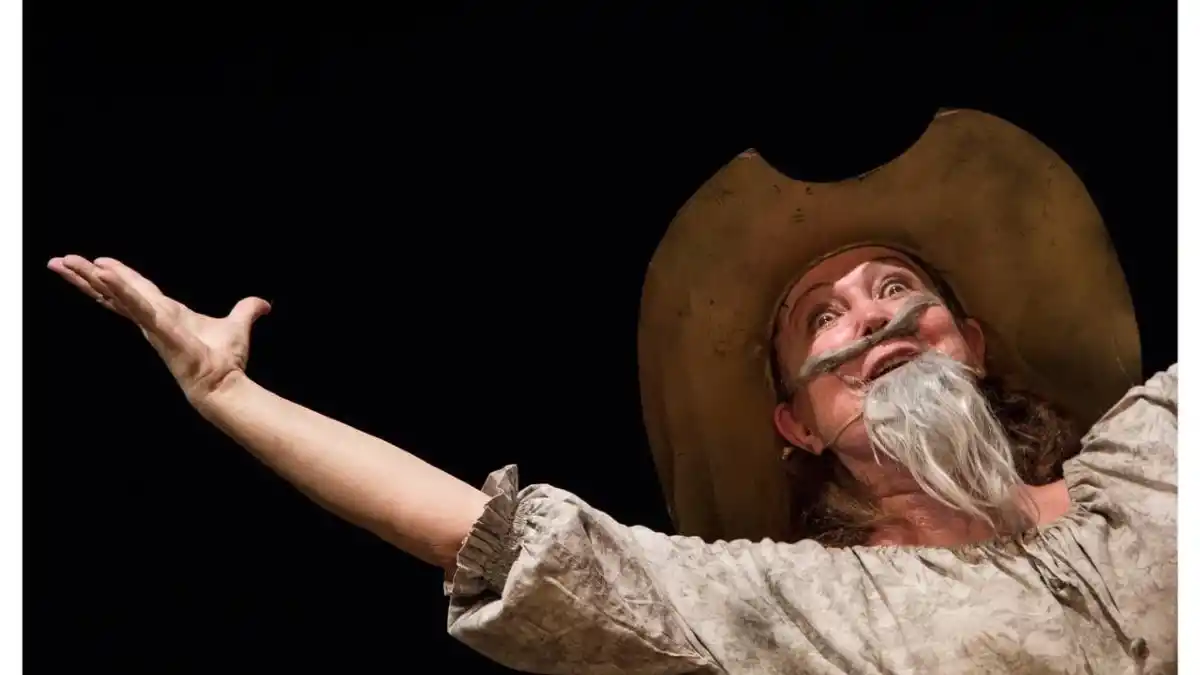 “Don Quijote, Historias Andantes”: la locura, valentía y humor llegan a Tucumán en un espectáculo íntimo y premiado