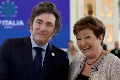 El FMI cree que la ayuda está cerca y Milei respira