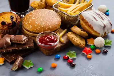 Los alimentos ultraprocesados podrían producir comportamientos violentos, según un estudio