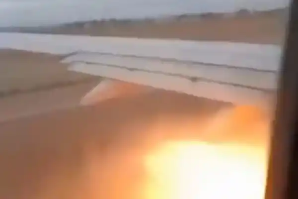 Trelew: una falla en la turbina de un avión de Aerolíneas Argentinas obligó a frenar el despegue