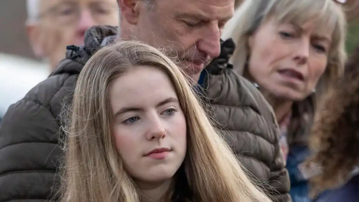 Amelie McCann declaró ante un tribunal británico sobre el acoso que sufrió de parte de Julia Wandelt, la joven que asegura ser su hermana desaparecida. (Foto: Mirror / Terry Harris)