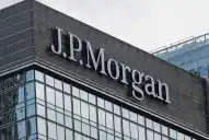 Respaldo de EEUU: JP Morgan recomendó ampliar consenso político y ajustar el esquema cambiario
