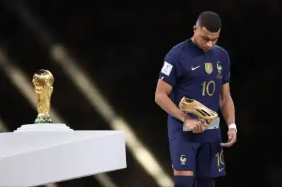 “Argentina mereció ganar, fue mejor en todo el partido”: la autocrítica de Mbappé sobre la final de Qatar