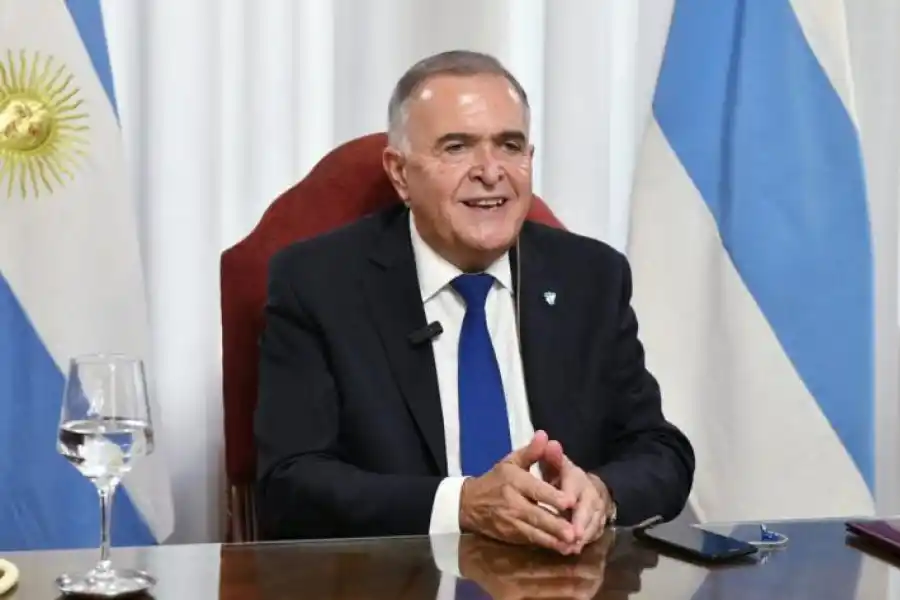 JALDO. El gobernador pidió licencia para conducir la peronismo.