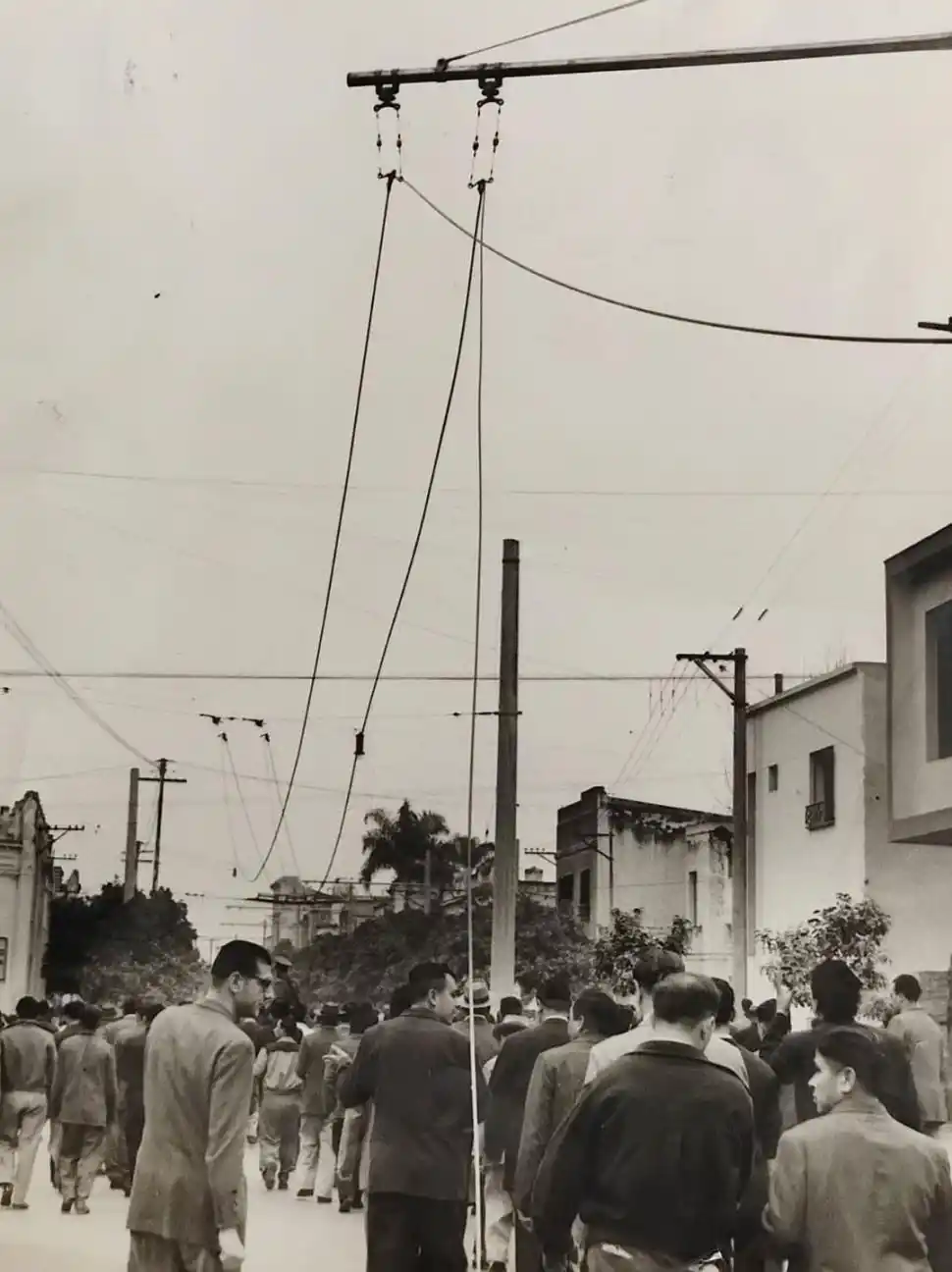 Recuerdos fotográficos: 1955. La tragedia del tren obrero en Italia y Rivadavia